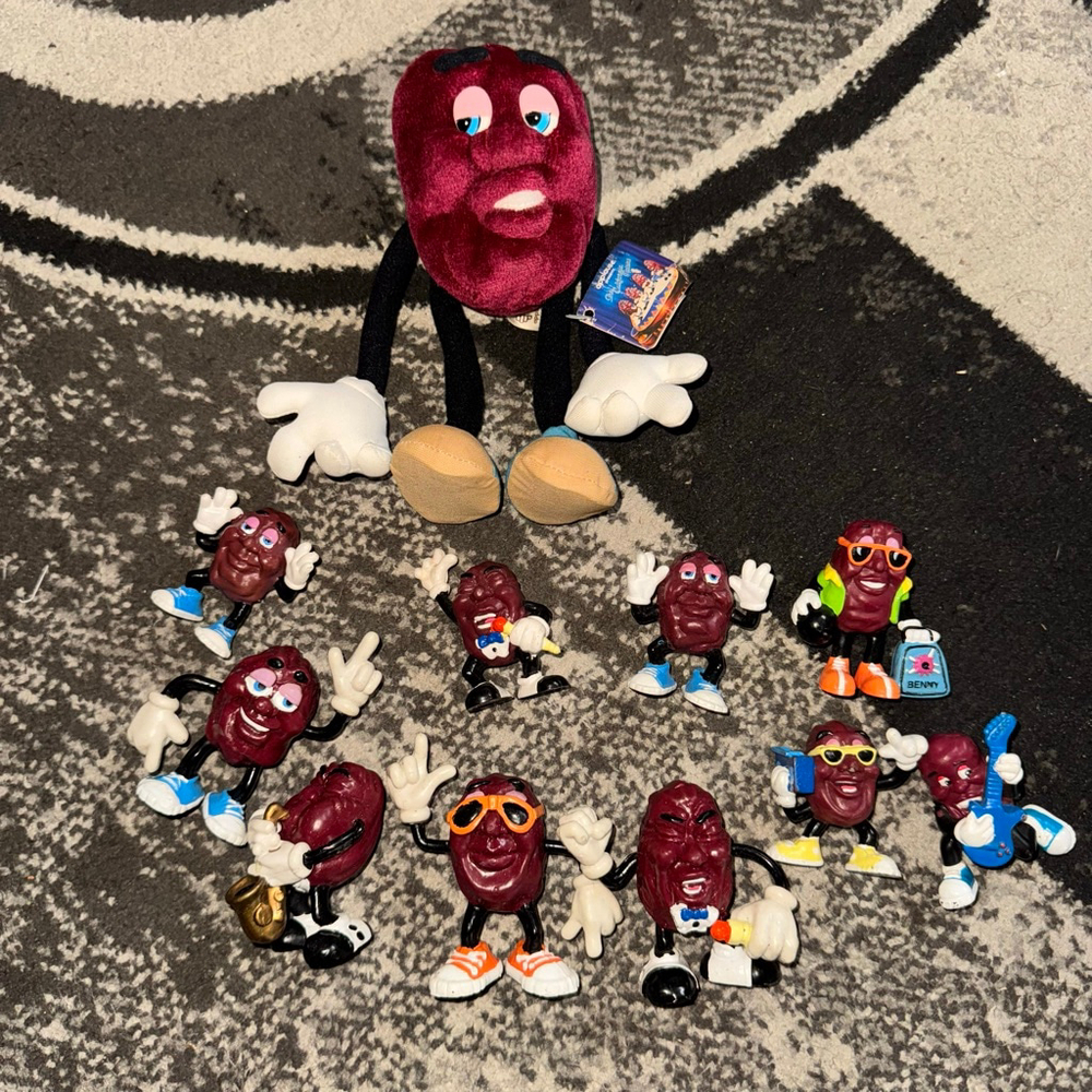 Vintage 1987 The California Raisins Collectible Toys Lot 11